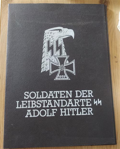 Soldaten Der Leibstandarte Ss Adolf Hitler