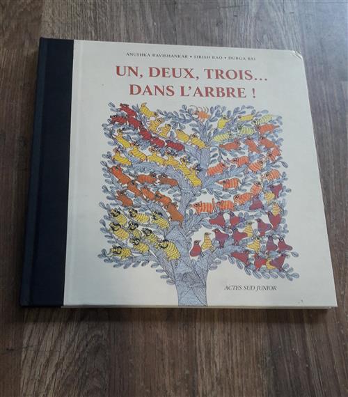 Un, Deux, Trois... Dans L'arbre!