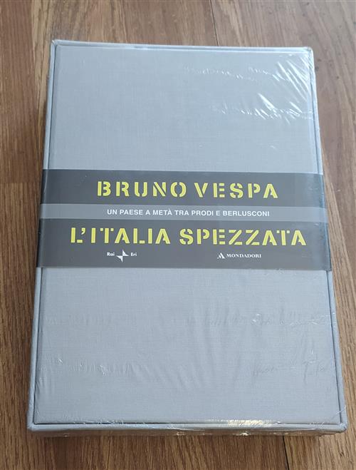 L' Italia Spezzata. Un Paese A Meta Tra Prodi E Berlusconi. Cofanetto